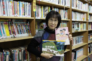 新樹幼兒圖書館　袋鼠媽媽帶閱讀
