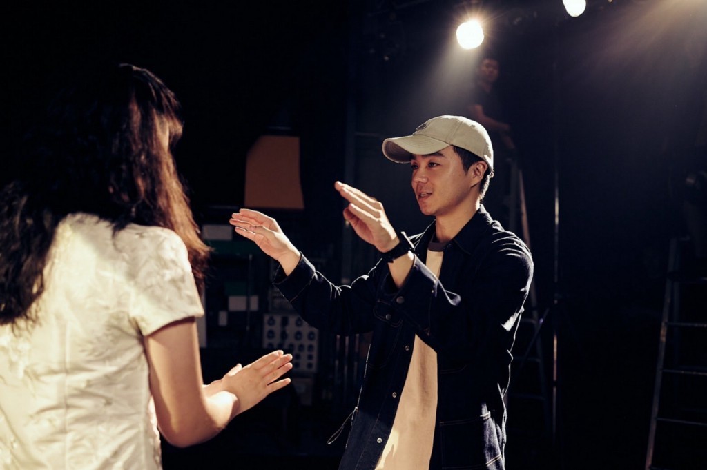 手語舞蹈影像編導胡子睿 讓聲音被「看見」 | 華視新聞